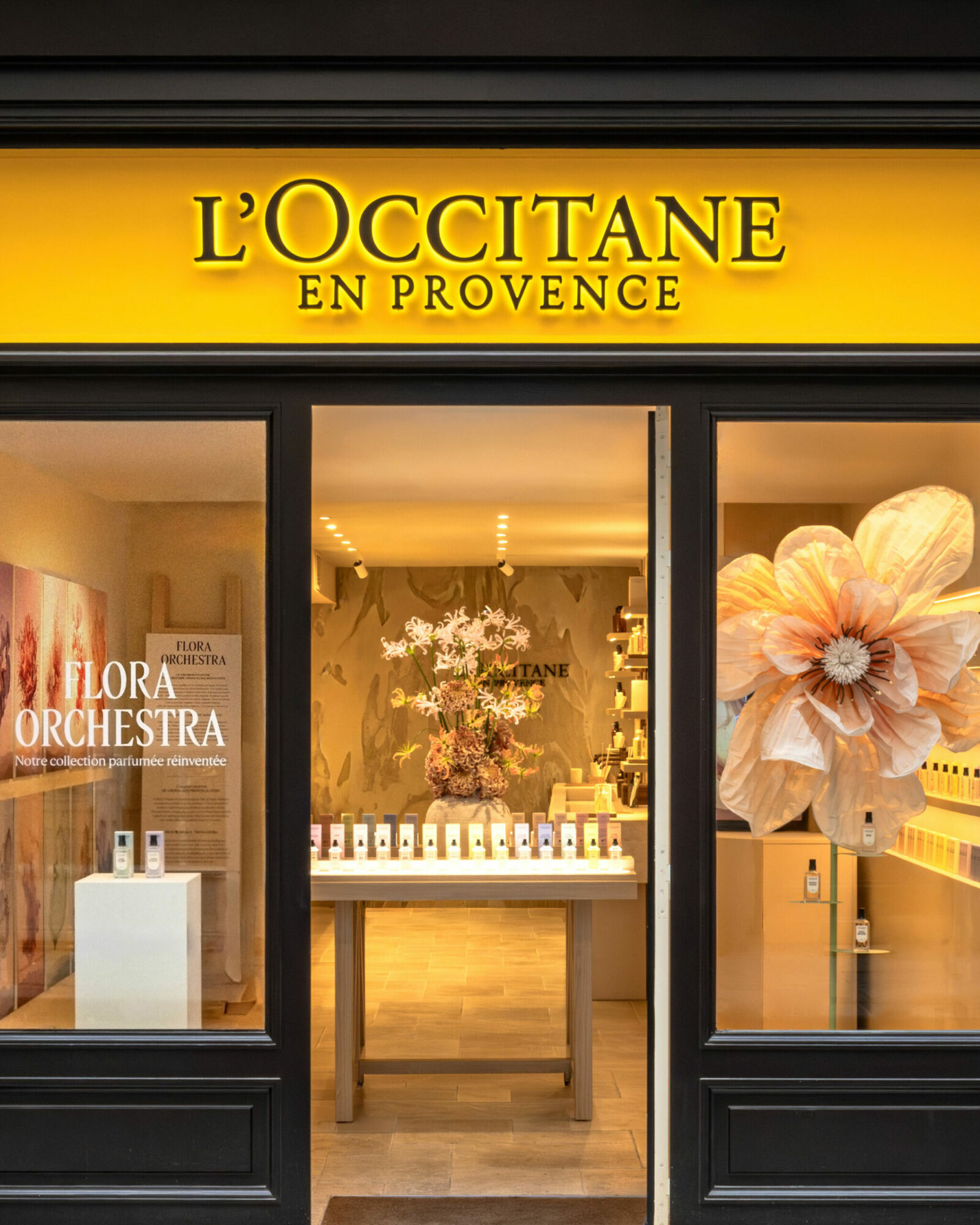 Boutique L'Occitane Paris Marais — photographie intérieure cosmétique naturelle · vrai studio